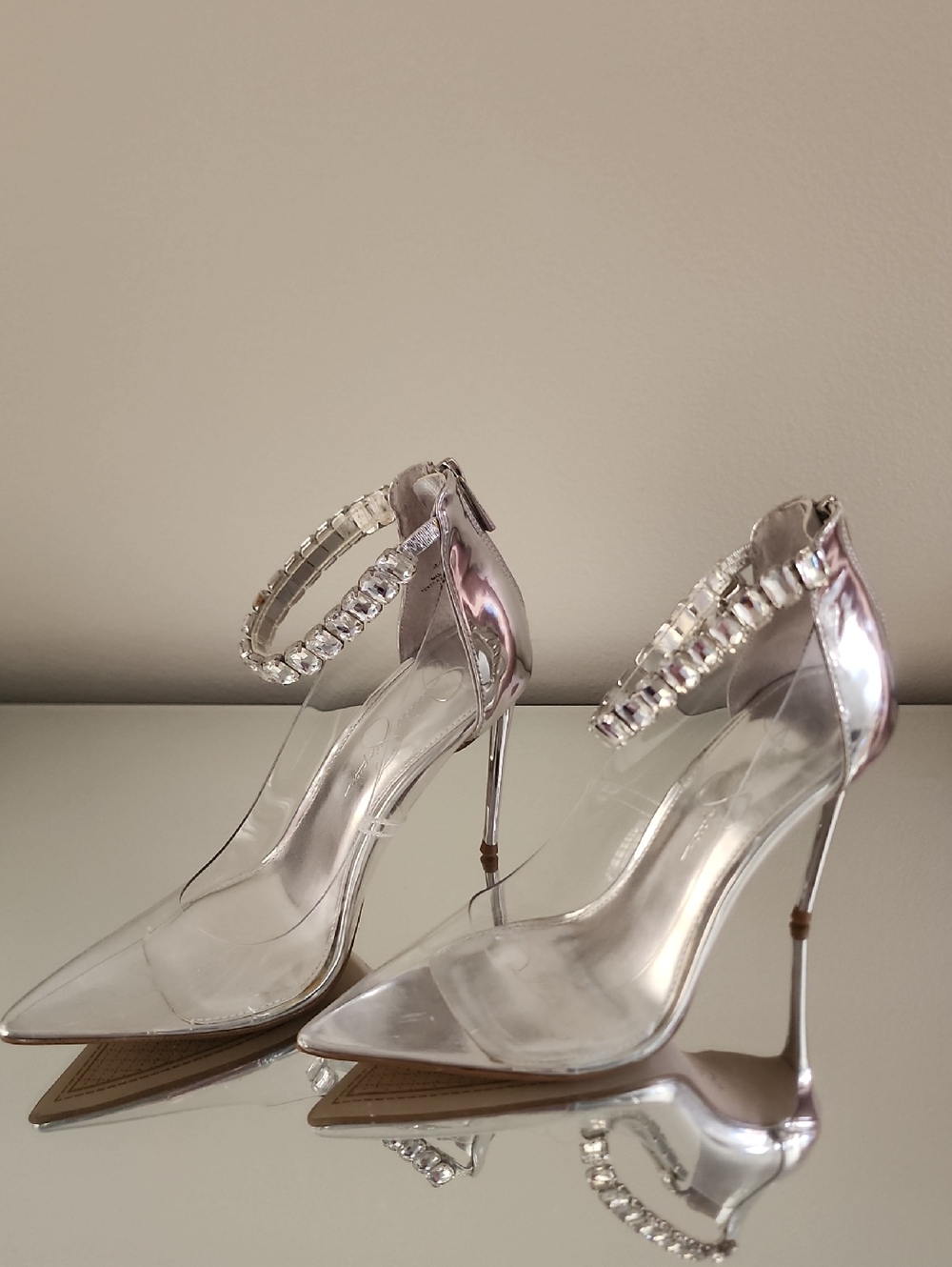 ♡♡♡ Jessica Simpson Crystal Ankle-Strap Clear Pointed-Toe Heels - Silver Size 9